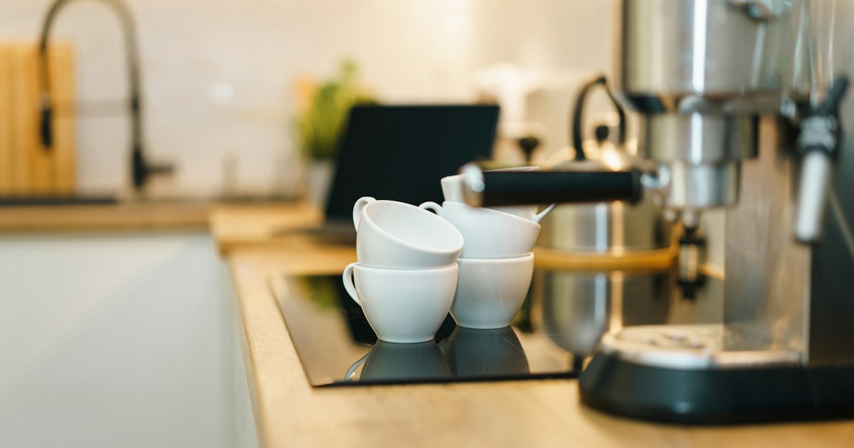 6 Best Home Espresso Machines and Grinders (Plus the Math on Whether It Pays Off)